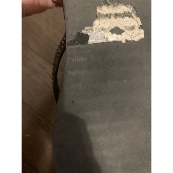 Yellow Box Jello Women’s Solid Black Rhinestone Thong Flip Flops Sandals 8 - Picture 4 of 5